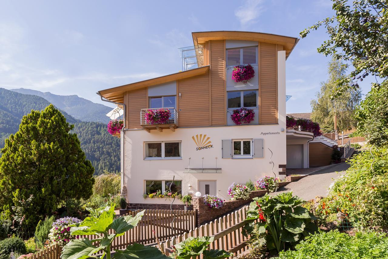 Appartements Sonneck Funes  Bagian luar foto