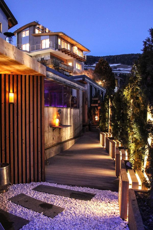 Appartements Sonneck Funes  Bagian luar foto